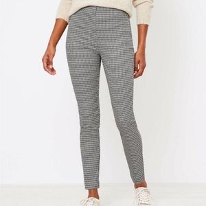 LOFT High Waist Skinny Black and White Houndstooth Dress Pants Size 2